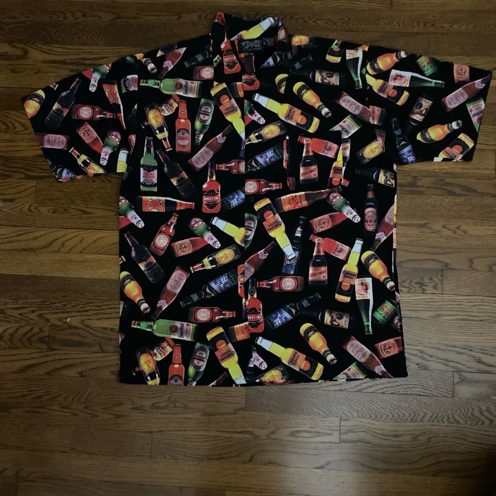 NWOT Dragonfly Shirt Men’s 2XL Black Beer Bottle Print Drinks Button Up Shirt